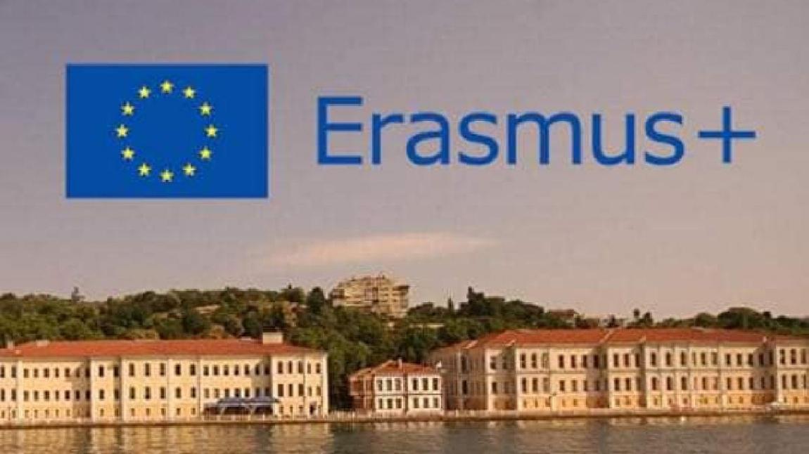 ERASMUS+ PROJESİ KAPSAMINDA ÖĞRETMEN VE ÖĞRENCİLERİMİZ FRANSA